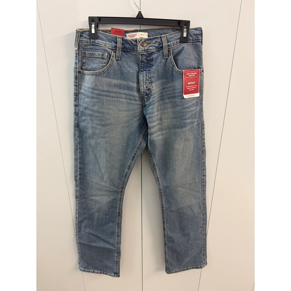 Levi Strauss Signature Mens Bootcut Jeans Medium Wash Ultimate Flex 30x30 NEW